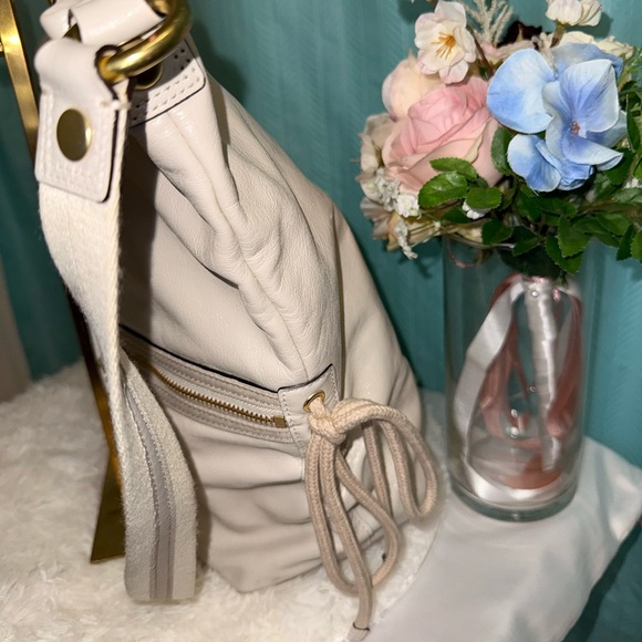 Like New - Coach Poppy Spotlight Tote (M0971-14564) - Picture 10 of 12